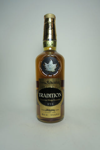 Schenley Tradition Canadian Blended Rye Whisky - Distilled 1973 (40%, 71cl)