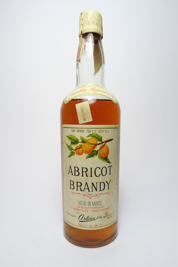 Arturos Mexican Apricot Brandy, made to formula of T. Noirot & Cie. Nancy, France - 1960s (32.5%, 75cl)