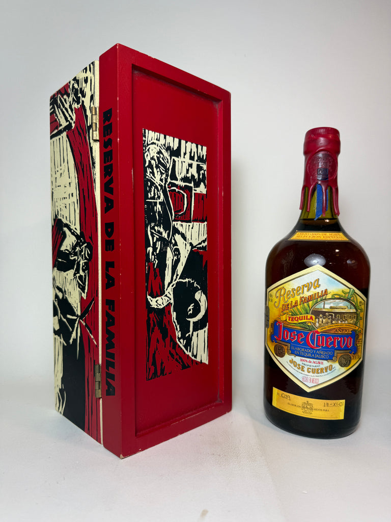 José Cuervo Reserva de la Familia Añejo Tequila - 2000 Collection / Released 2001 (40%, 75cl)