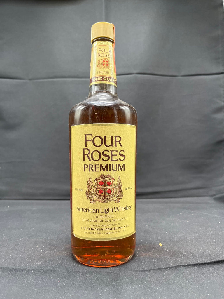 Four Roses Premium Light Blended American Whiskey - Bottled 1972 (43%, 94.6cl)