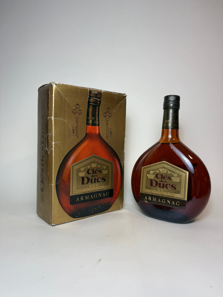 Izarra Clés des Ducs 3* Armagnac - 1980s (40%, 70cl)