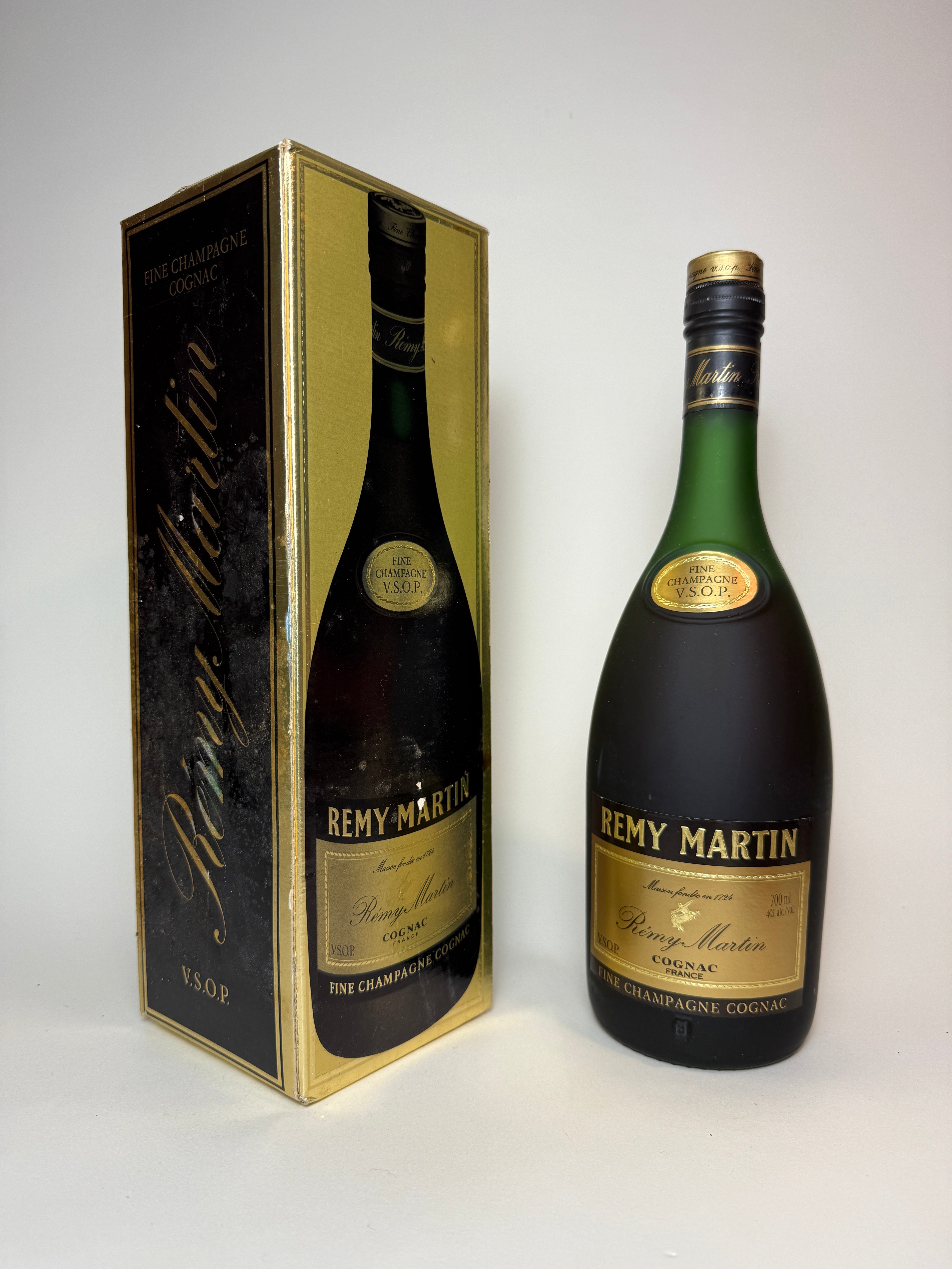 １９８４年　Rémy Martin コニャック 750ml ギフトボックス付き 1984年Rémy Martin コニャック 750ml ギフトボックス付き