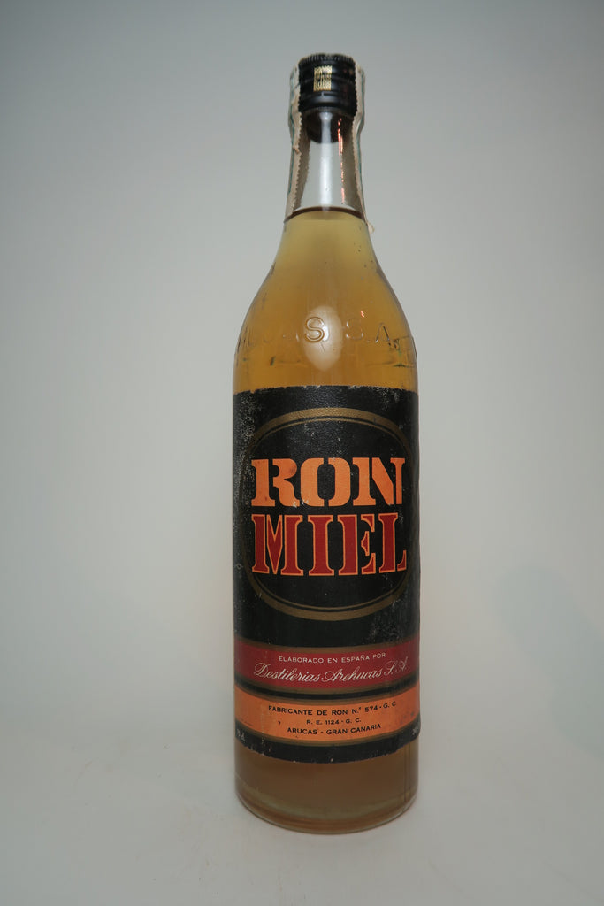 Arehucas Ron Miel - 1960s (30%, 75cl)