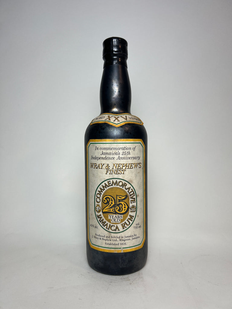 J. Wray & Nephew 25YO Commemorative Jamaican Rum  - Distilled 1962 / Bottled 1987 (43%, 75cl)