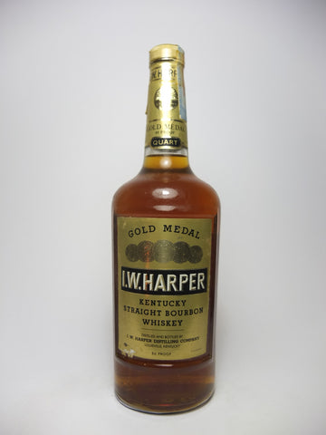 I.W. Harper 4YO Gold Medal Kentucky Straight Bourbon Whiskey - Distilled 1967, Bottled 1971 (43%, 94.6cl)