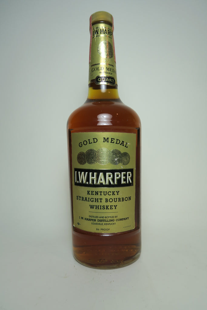 I.W. Harper 5YO Kentucky Straight Bourbon Whisky - Distilled 1967 / Bottled 1972 (43%, 94.6cl)