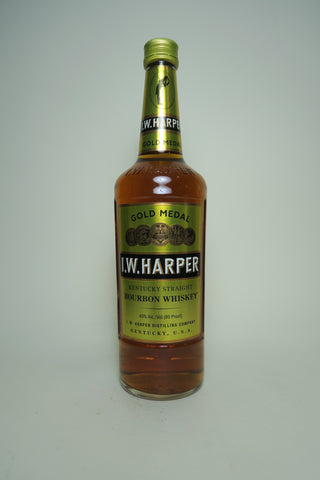 I.W. Harper Gold Medal Kentucky Straight Bourbon Whiskey - 1990s (40%, 70cl)