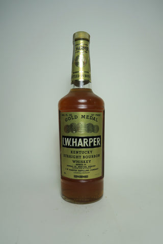 I.W. Harper Gold Medal Kentucky Straight Bourbon Whisky - Bottled 1971 (40%, 75.7cl)