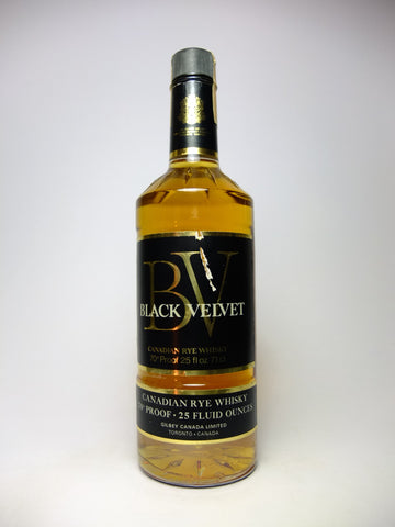 Gilbey's Black Velvet Blended Canadian Rye Whisky - Distilled 1973 (40%, 71cl)
