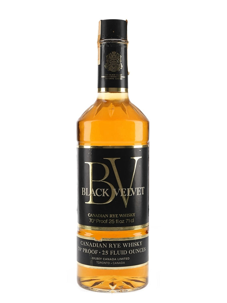 Gilbey's Black Velvet Blended Canadian Rye Whisky - Distilled 1973 (40%, 71cl)