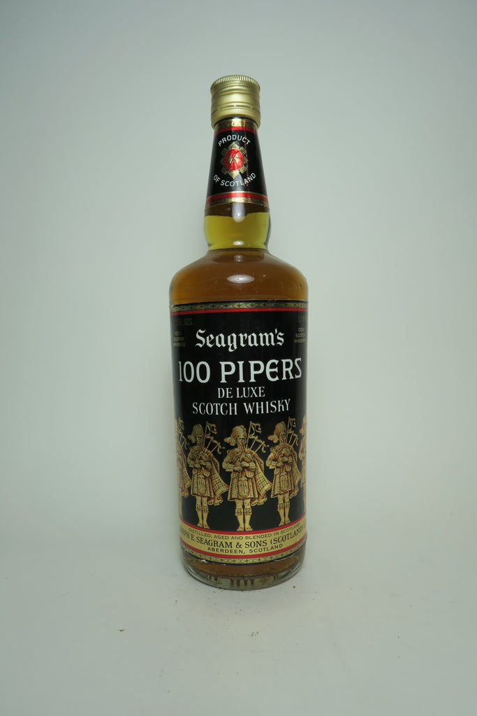 Seagram's 100 Pipers Deluxe Blended Scotch Whisky - 1970s (40%, 75cl)