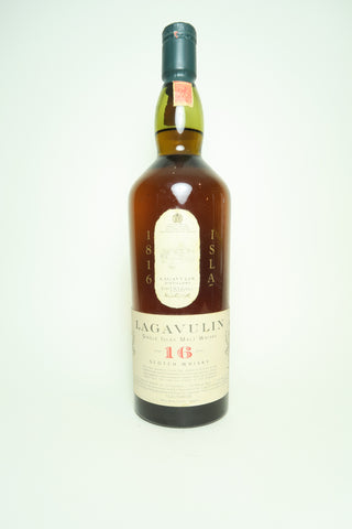 Lagavulin 16YO Islay Single Malt Scotch Whisky - Bottled late 1980s/early 1990s (43%, 100cl)