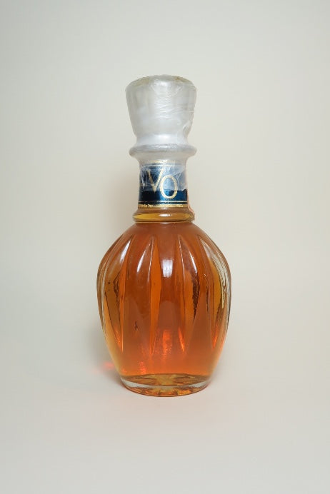 Seagram's V.O. 6YO Blended Canadian Whisky  - Distilled 1977 (40%, 75cl)